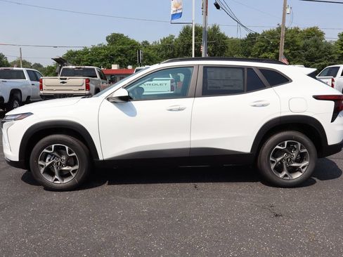New 2026 Chevrolet Trax LT w/ LT Convenience Package FWD image 34