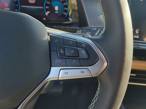 New 2026 Volkswagen Atlas Cross Sport SE image 28