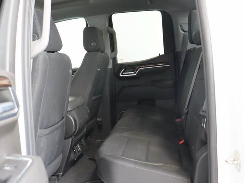 Used 2022 GMC Sierra 1500 SLE RWD image 16