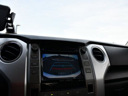 Used 2017 Toyota Tundra SR5 w/ SR5 Upgrade Package AWD/4WD image 15