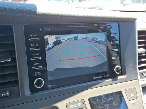 Used 2020 Toyota Sienna LE FWD image 17
