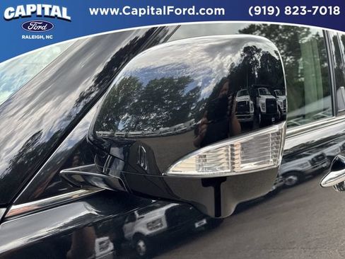 Used 2023 INFINITI QX80 Premium Select w/ All-Season Package AWD/4WD image 12