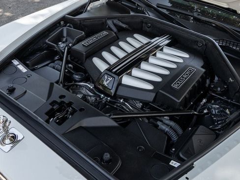 Used 2013 Rolls-Royce Ghost RWD image 40