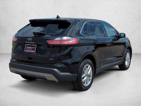 Used 2024 Ford Edge SEL AWD/4WD image 6