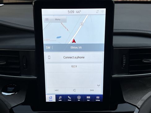 Used 2023 Ford Explorer Platinum w/ Technology Package image 29