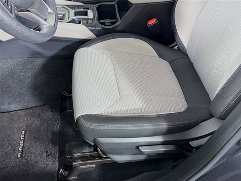 Used 2024 Subaru Forester AWD/4WD image 15