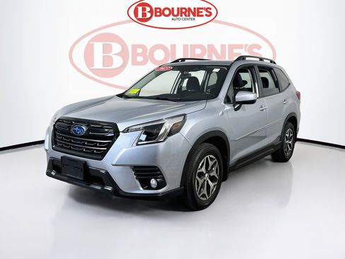 Used 2023 Subaru Forester Premium AWD/4WD image 6