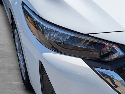 New 2025 Nissan Sentra S FWD image 9