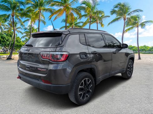 Used 2019 Jeep Compass Trailhawk AWD/4WD image 3