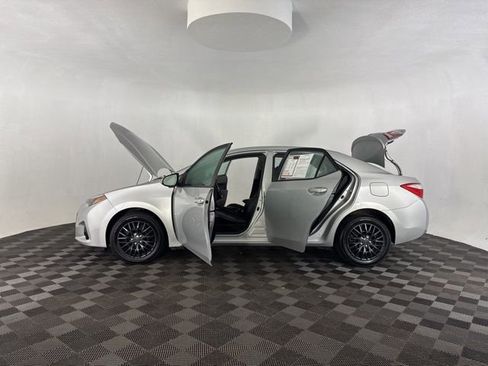 Used 2016 Toyota Corolla S image 12