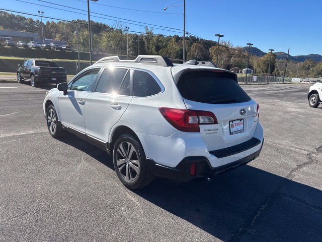 Used 2018 Subaru Outback 2.5i Limited AWD/4WD image 6