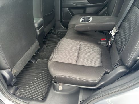 Used 2017 Mitsubishi Outlander ES AWD/4WD image 8