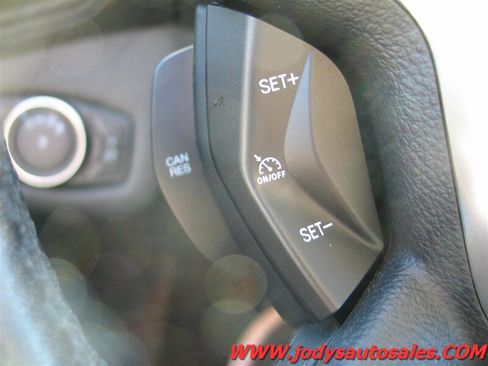 Used 2017 Ford C-MAX SE FWD image 10