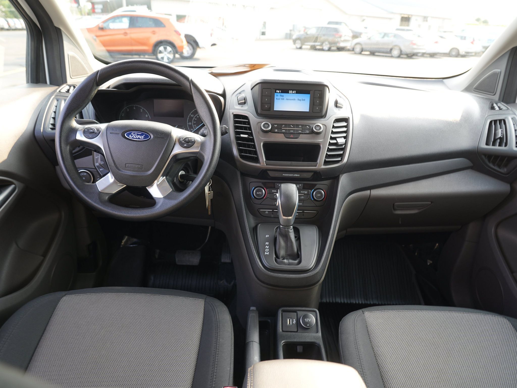 Used 2019 Ford Transit Connect XL FWD image 26