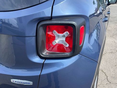 Used 2022 Jeep Renegade Latitude AWD/4WD image 41