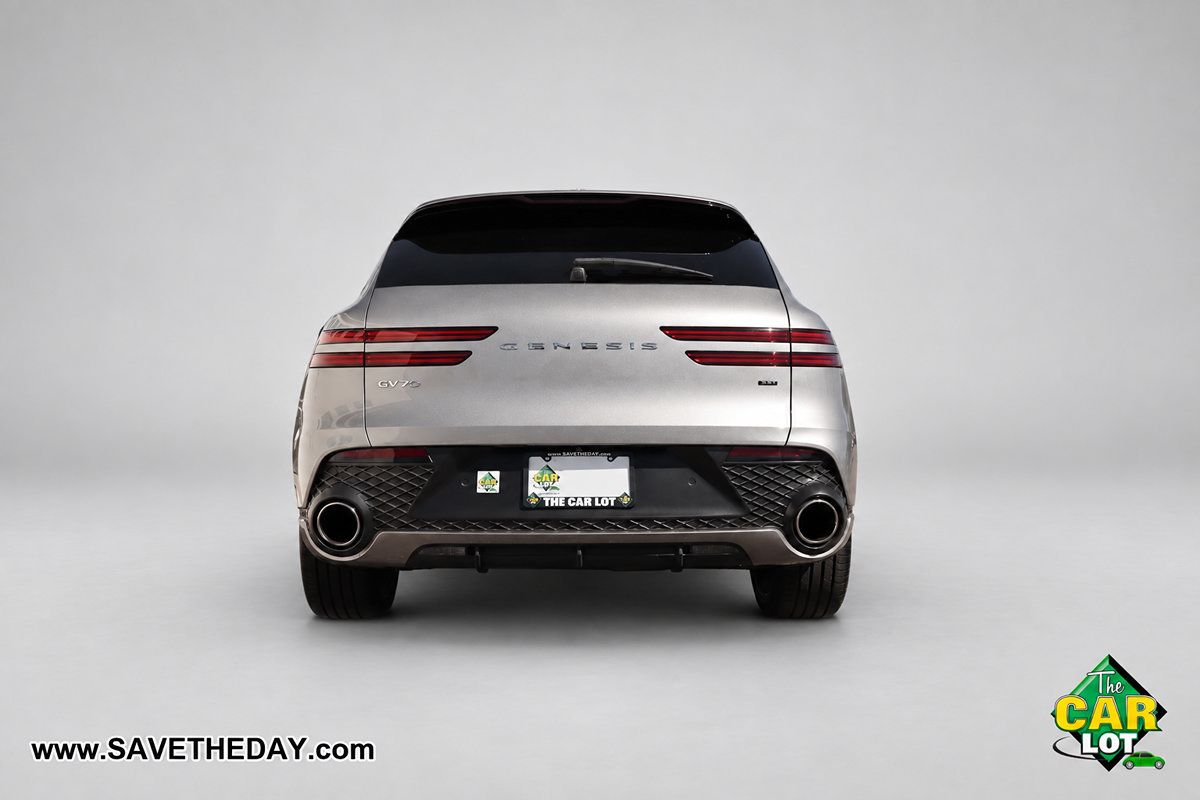 Used 2022 Genesis GV70 3.5T Sport w/ Sport Prestige Package AWD/4WD image 7