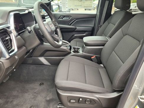 New 2026 GMC Canyon Elevation w/ Convenience Package RWD image 11