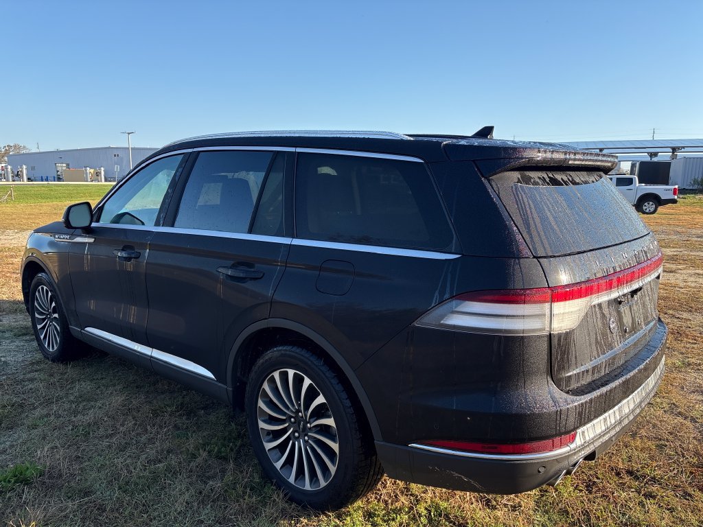 Used 2024 Lincoln Aviator Reserve w/ Elements Package Plus AWD/4WD image 16