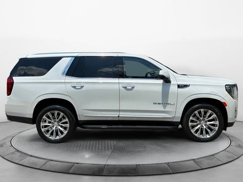 Used 2024 GMC Yukon Denali AWD/4WD image 8