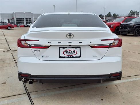 Certified 2025 Toyota Camry SE image 7