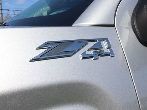 Used 2015 GMC Sierra 1500 SLE w/ SLE Value Package image 6