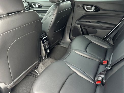 New 2026 Jeep Compass Limited image 14