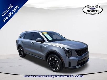 Used 2025 Kia Sorento S