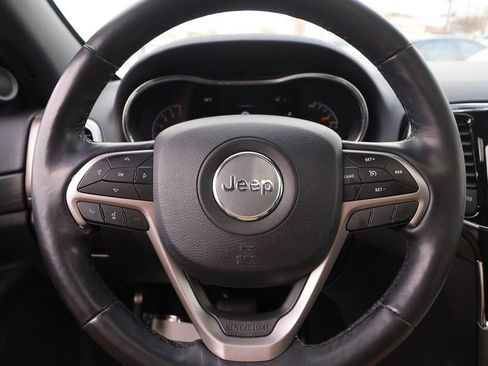 Used 2020 Jeep Grand Cherokee Altitude RWD image 11