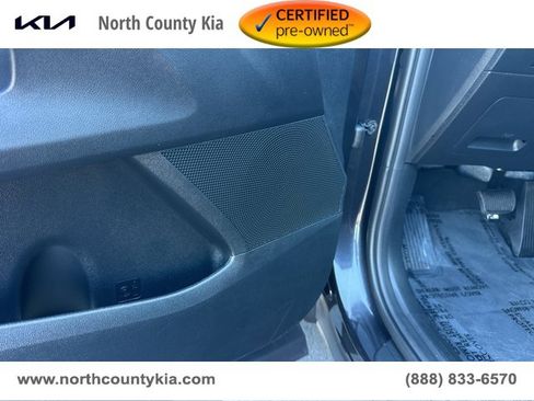 Certified 2025 Kia Sorento LX image 35
