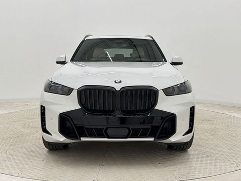 Certified 2024 BMW X5 xDrive40i w/ M Sport Package AWD/4WD image 6