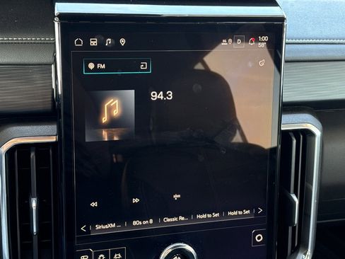 Used 2026 GMC Acadia Elevation w/ Elevation Premium Package image 25