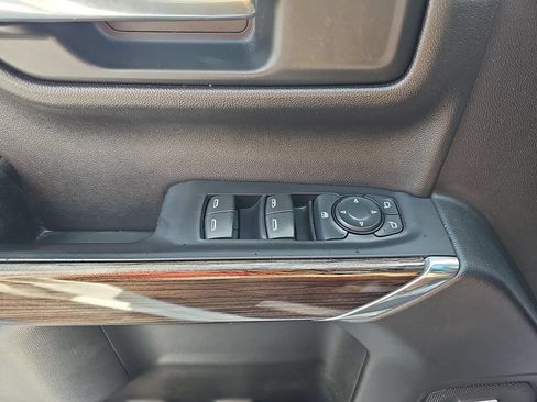 Used 2019 Chevrolet Silverado 1500 LT Trail Boss AWD/4WD image 27