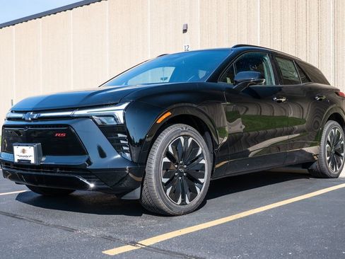 New 2026 Chevrolet Blazer EV RS image 4