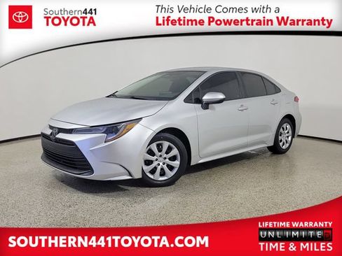 Used 2023 Toyota Corolla LE FWD image 1