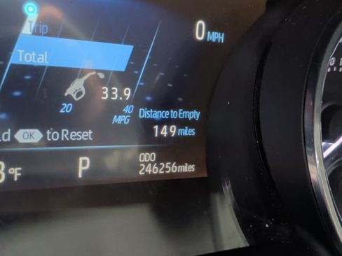 Used 2020 Toyota Camry SE AWD/4WD image 22
