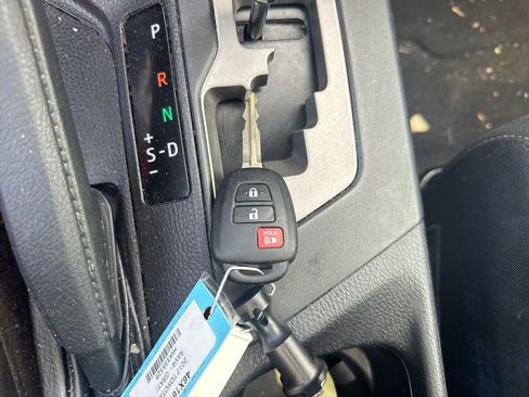 Used 2017 Toyota RAV4 XLE image 42