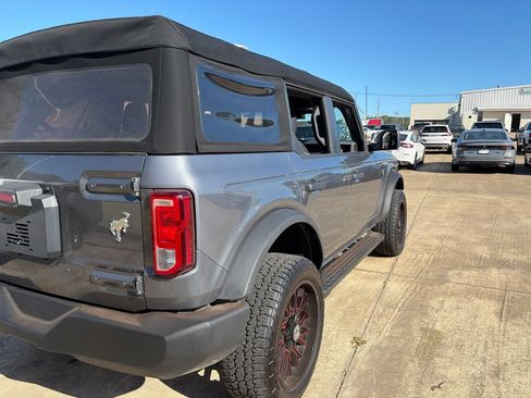 Used 2025 Ford Bronco 4-Door AWD/4WD image 3