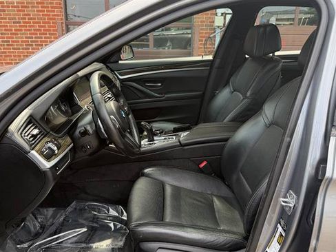 Used 2015 BMW 550i xDrive w/ M-Sport Package AWD/4WD image 31