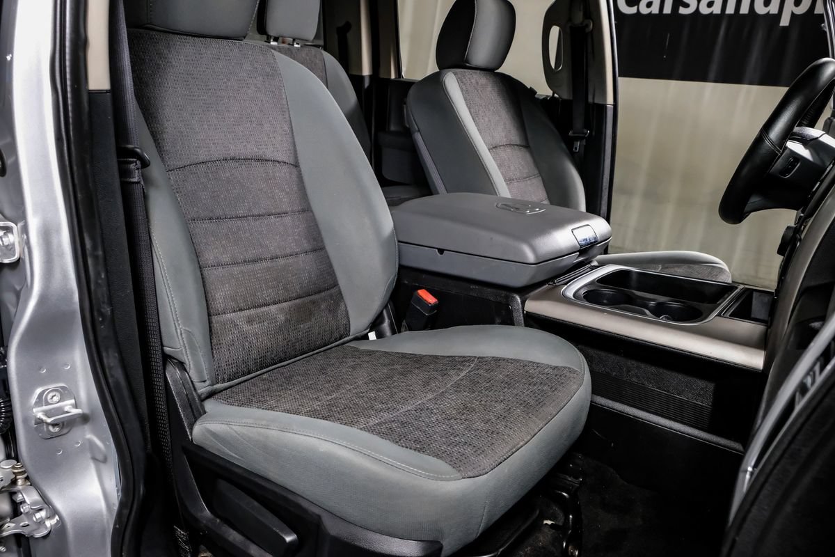 Used 2016 RAM 1500 Lone Star RWD image 28