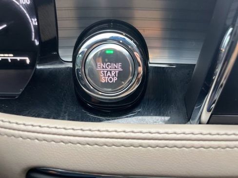 Used 2021 Lincoln Corsair Standard w/ Premium Package image 27