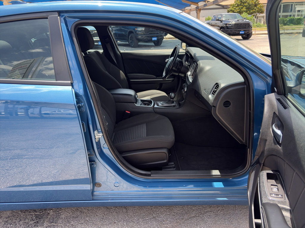 Used 2023 Dodge Charger SXT RWD image 15