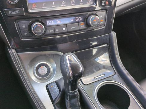Used 2018 Nissan Maxima 3.5 SL FWD image 19
