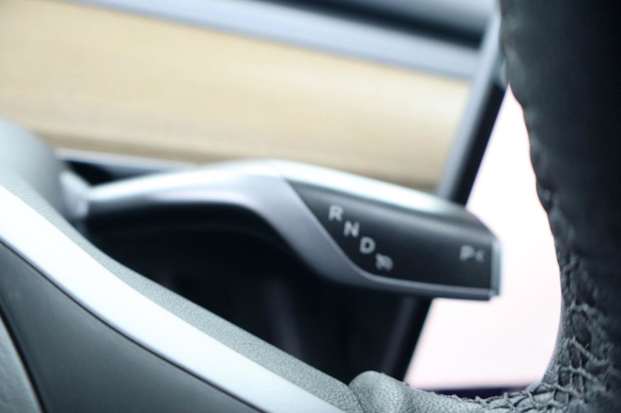 Used 2023 Tesla Model 3 Standard Range RWD image 23