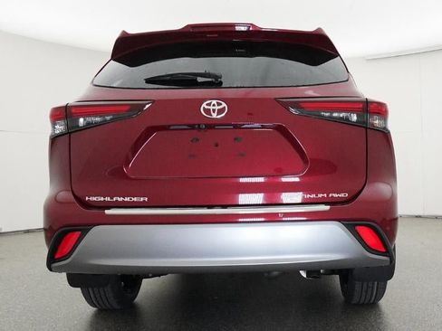New 2026 Toyota Highlander Platinum AWD/4WD image 23