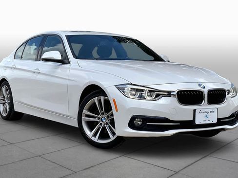 Used 2018 BMW 330i Sedan image 2