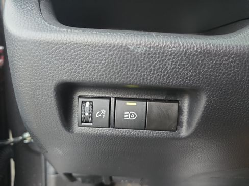 Used 2023 Toyota RAV4 LE FWD image 23