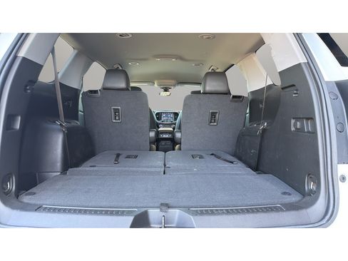 Used 2023 GMC Acadia AT4 w/ Technology Package AWD/4WD image 17