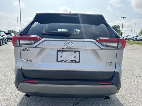 Used 2019 Toyota RAV4 Limited w/ Advanced Technology Package AWD/4WD image 5