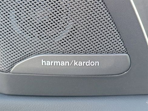 Used 2024 BMW X7 xDrive40i image 14