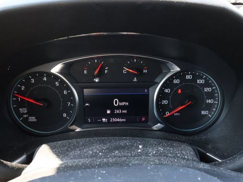 Used 2023 Chevrolet Equinox LT FWD image 17
